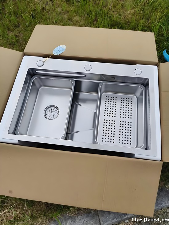304不锈钢水槽品牌避坑指南｜如何辨别食品级材质？